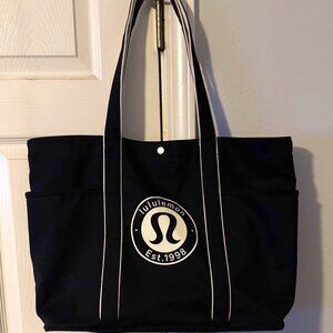 lululemon Daily Multi-Pocket Canvas Tote Bag